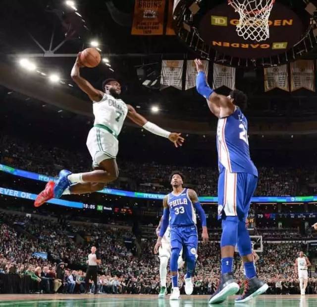 他在转换中 他在转换中